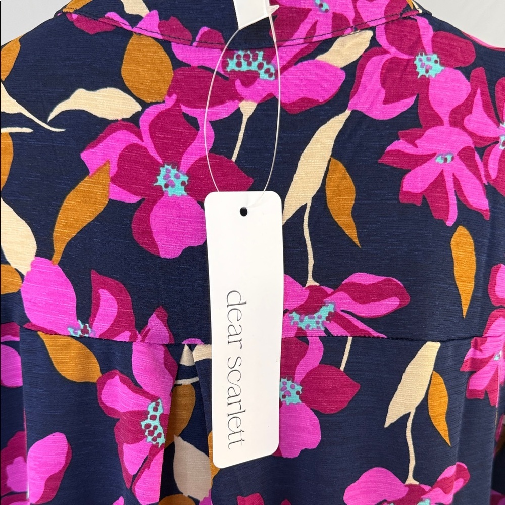 Dear Scarlett Beautiful V-Neck Tunic Bursting With A Gleeful Color Pallet - Picture 7 of 7